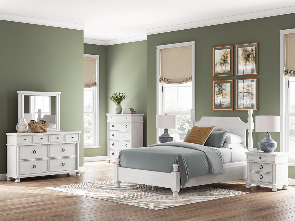 Rowlenstown Antique White 3 Piece King Bedroom Set | Woodstock